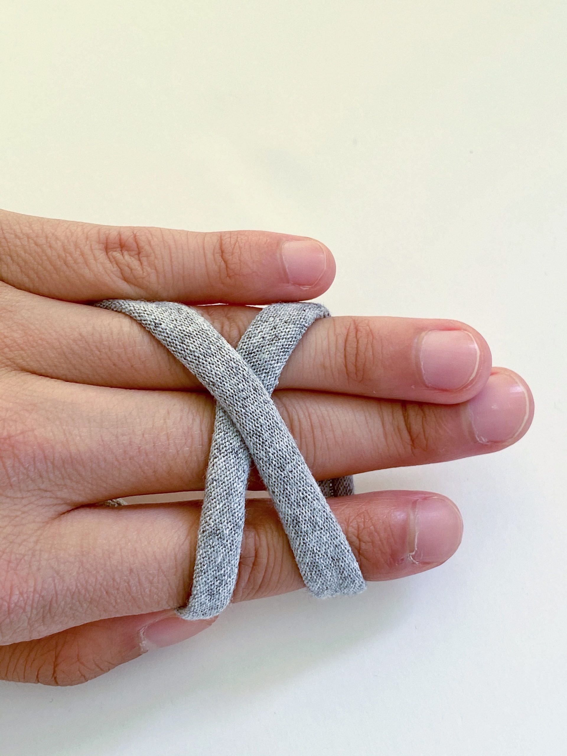 How to Crochet a Magic Ring: X shape